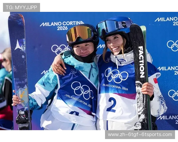 米兰看台见证李方慧夺银一枚普通中国家庭的冬奥荣耀